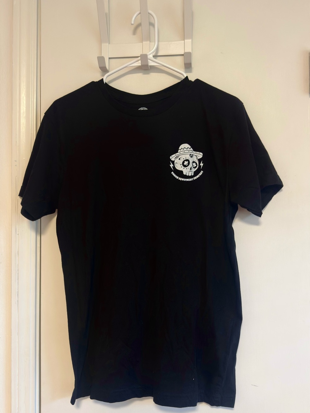 VNDK8 Equipment Tee